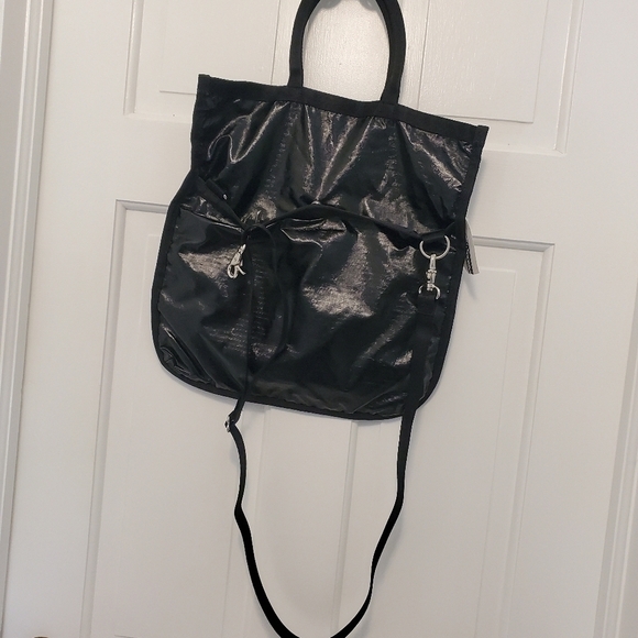 NWT LeSportsac Black Patent "Jen" Crossbody/Satchel, Lightweight, Versatile - Picture 5 of 11